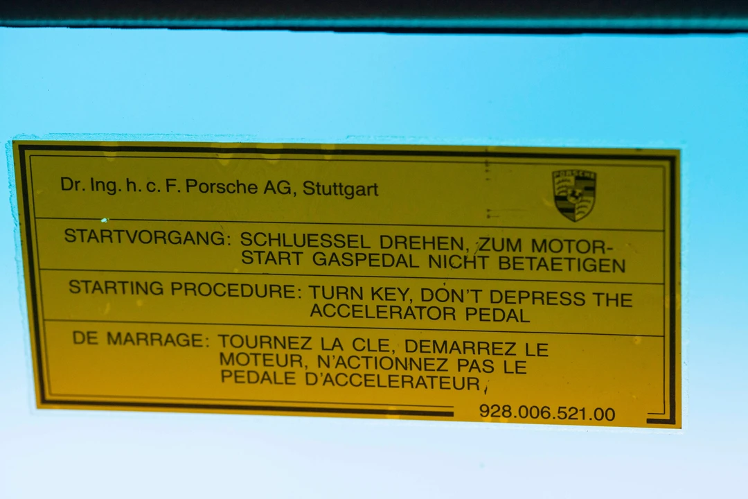 1983 Porsche 928 S - Image 9 of 30