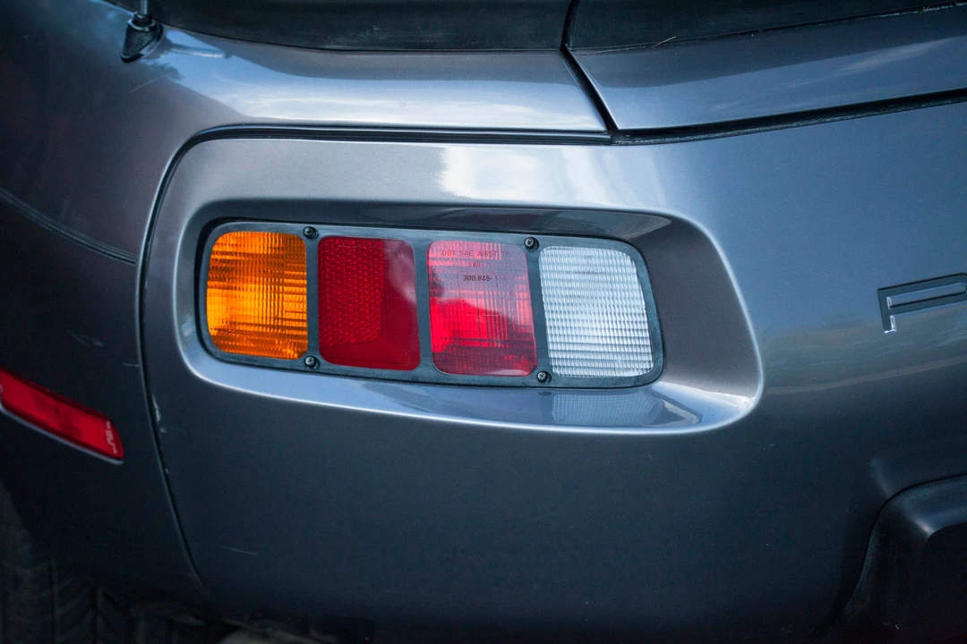 1983 Porsche 928 S - Image 11 of 30