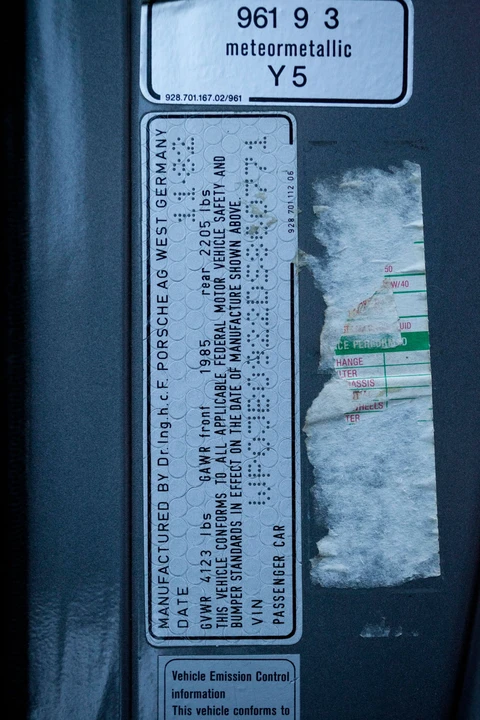 1983 Porsche 928 S - Image 13 of 30