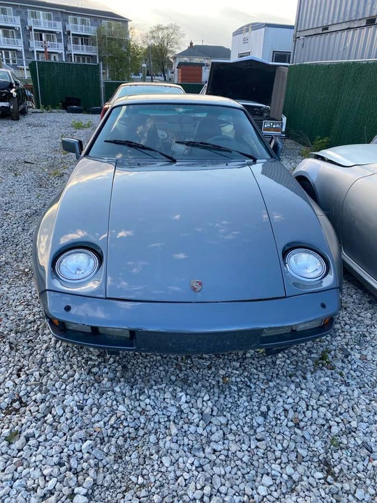 1983 Porsche 928 S - Image 6 of 20