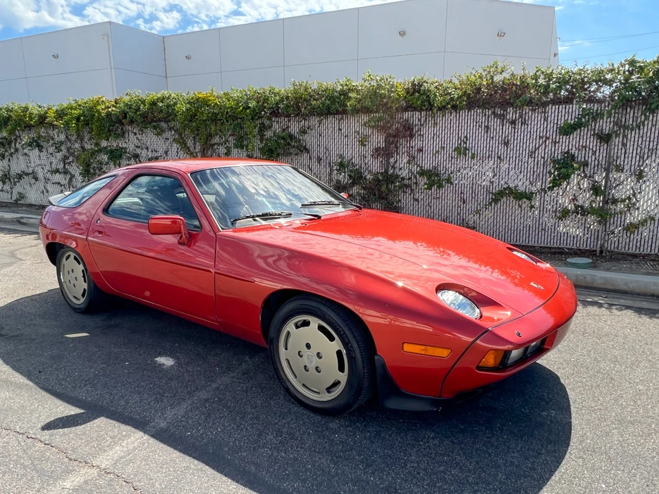 1983 Porsche 928 S - Image 10 of 31