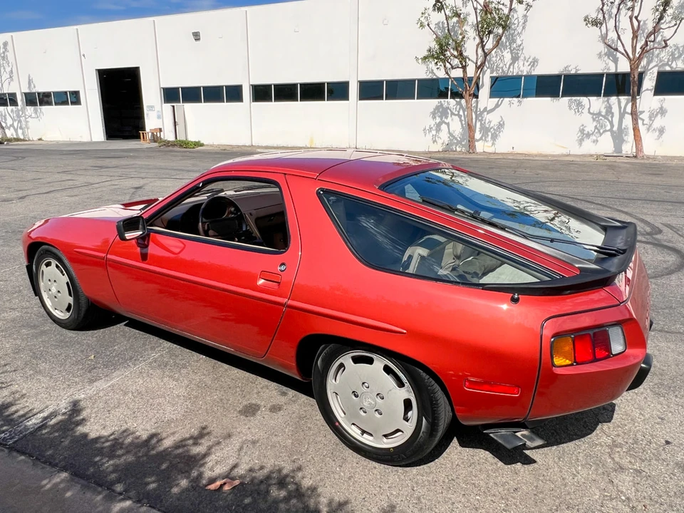 1983 Porsche 928 S - Image 18 of 31