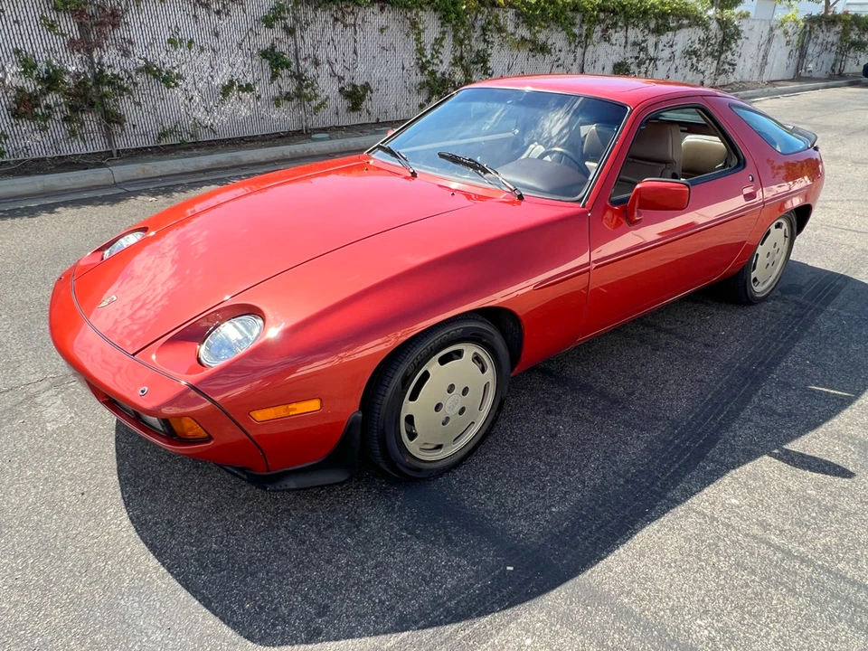 1983 Porsche 928 S - Image 2 of 31