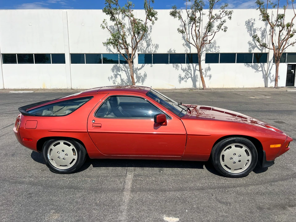 1983 Porsche 928 S - Image 14 of 31