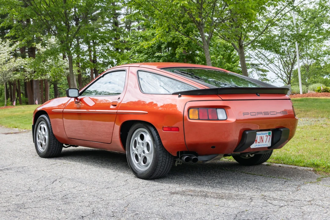 1983 Porsche 928 S - Image 8 of 31