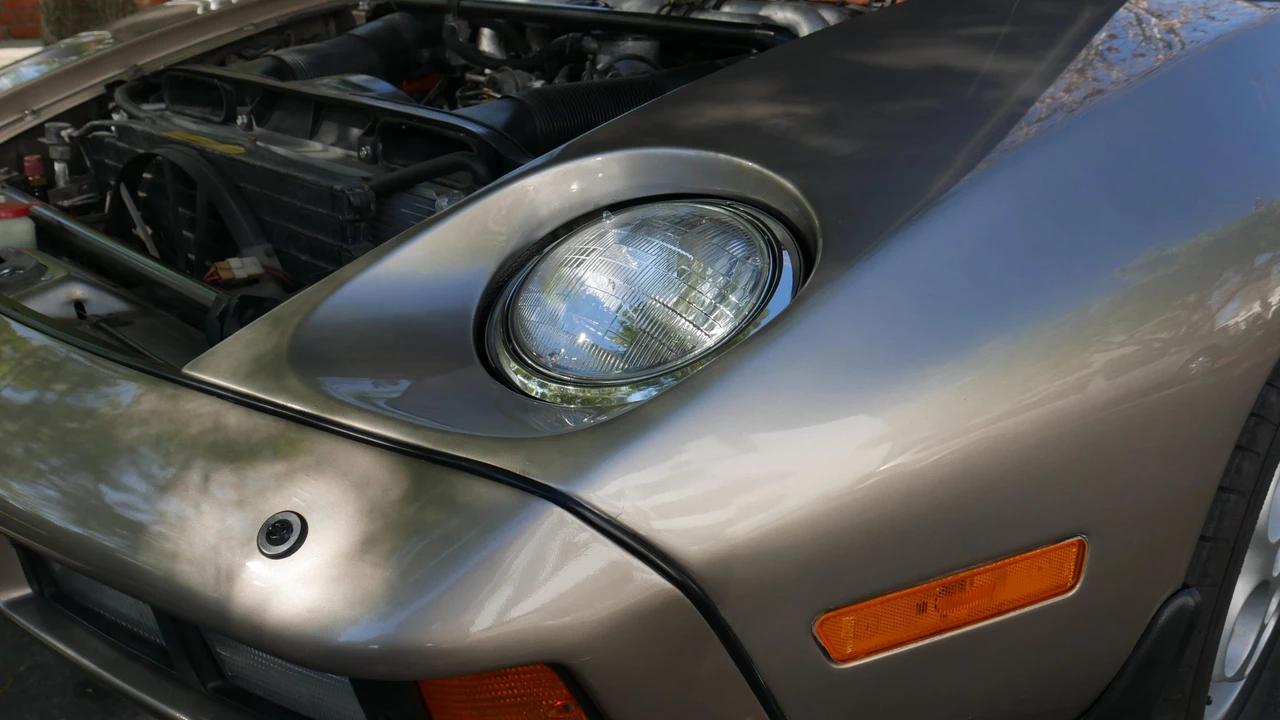 1983 Porsche 928 S - Image 27 of 31
