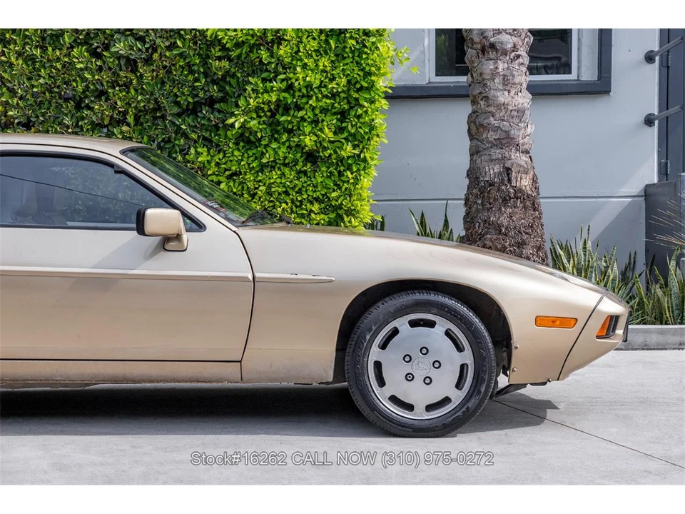 1983 Porsche 928 S - Image 9 of 31