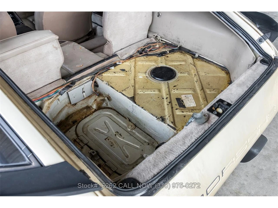 1983 Porsche 928 S - Image 26 of 31