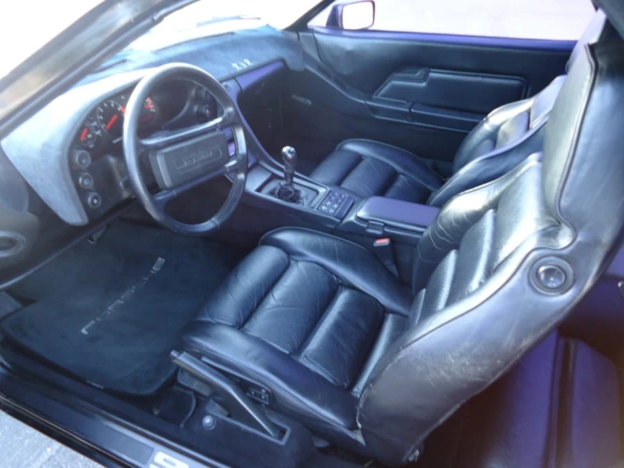 1983 Porsche 928 S - Image 4 of 10