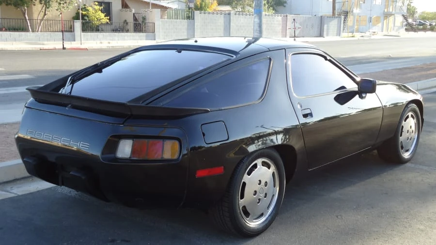 1983 Porsche 928 S - Image 2 of 9