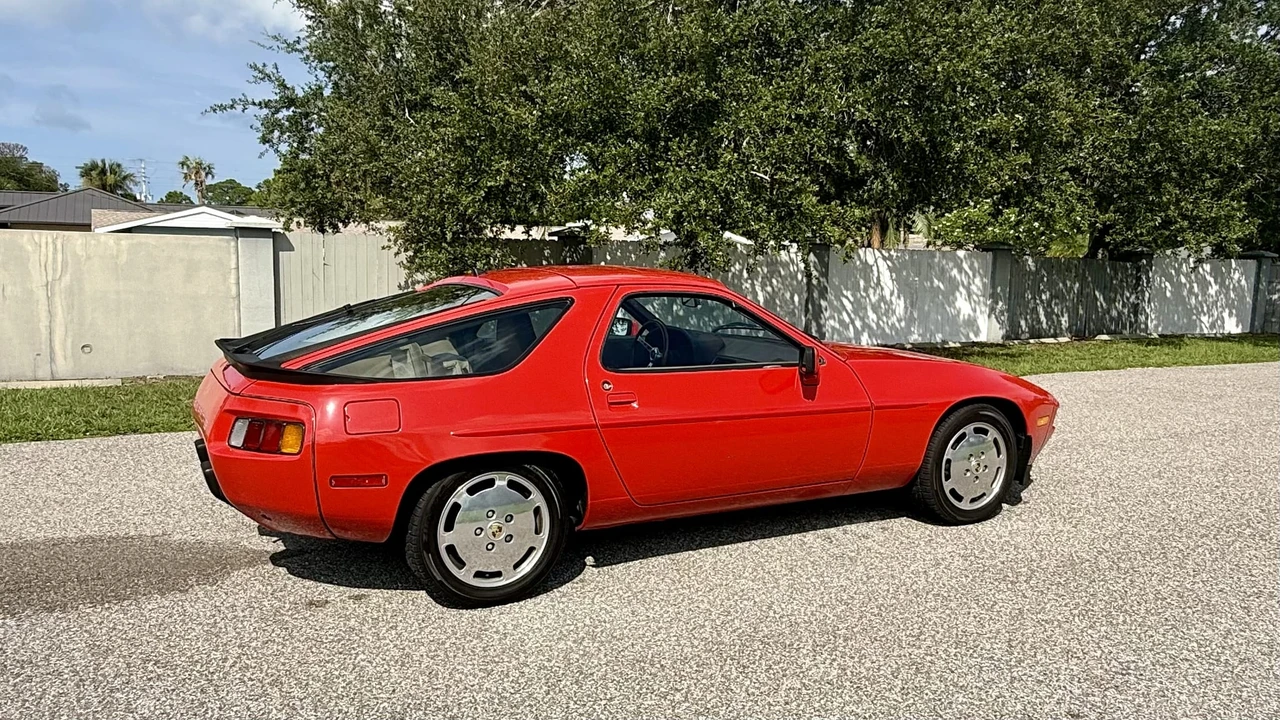 1983 Porsche 928 S - Image 17 of 31