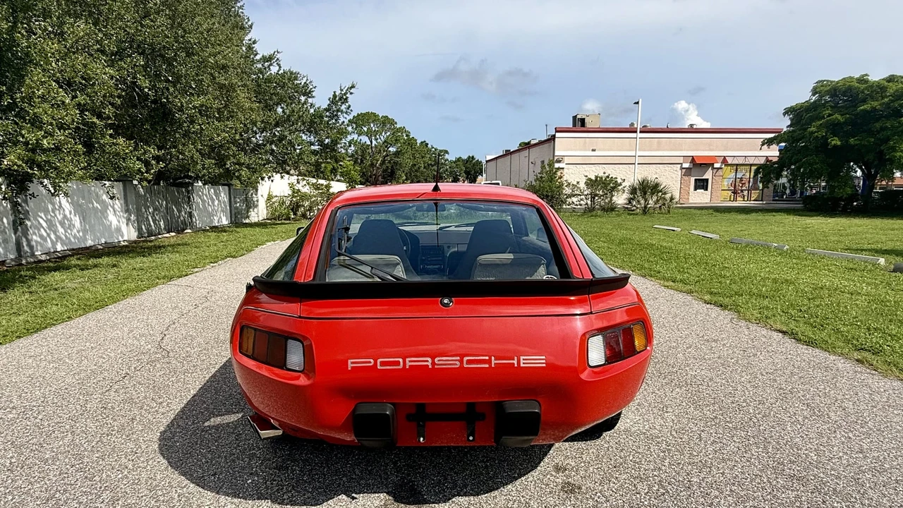1983 Porsche 928 S - Image 19 of 31