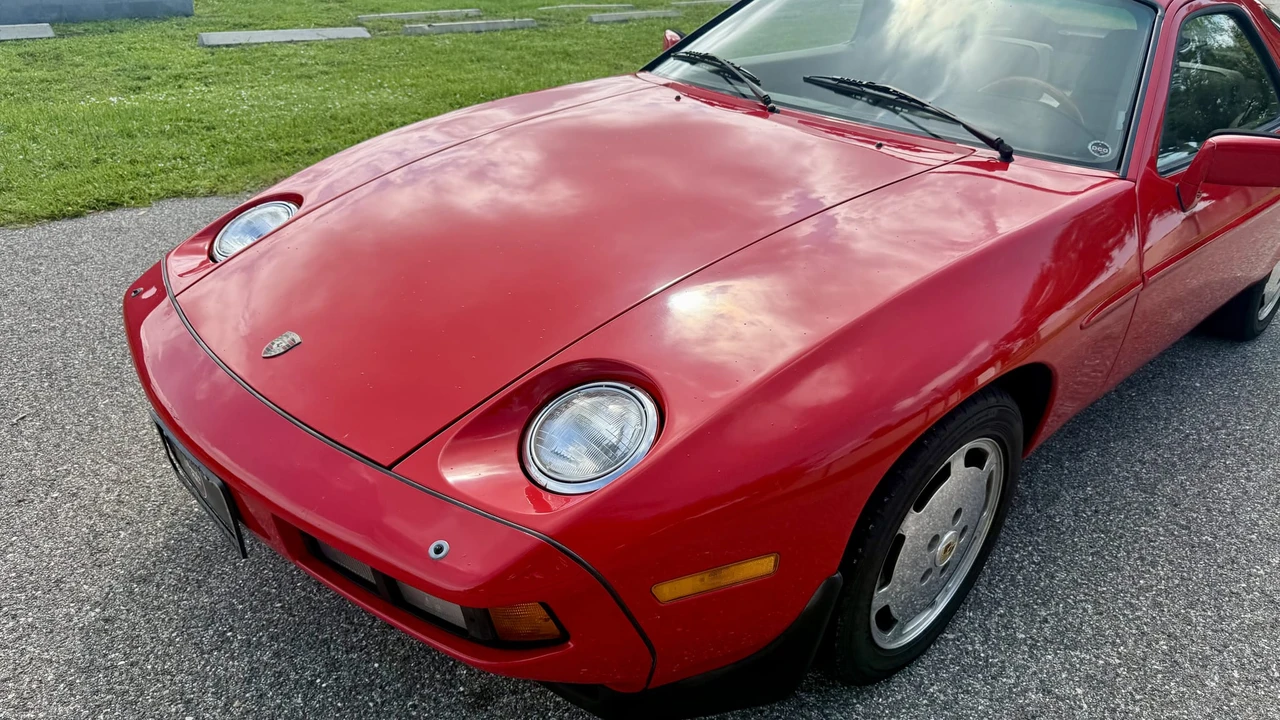 1983 Porsche 928 S - Image 26 of 31