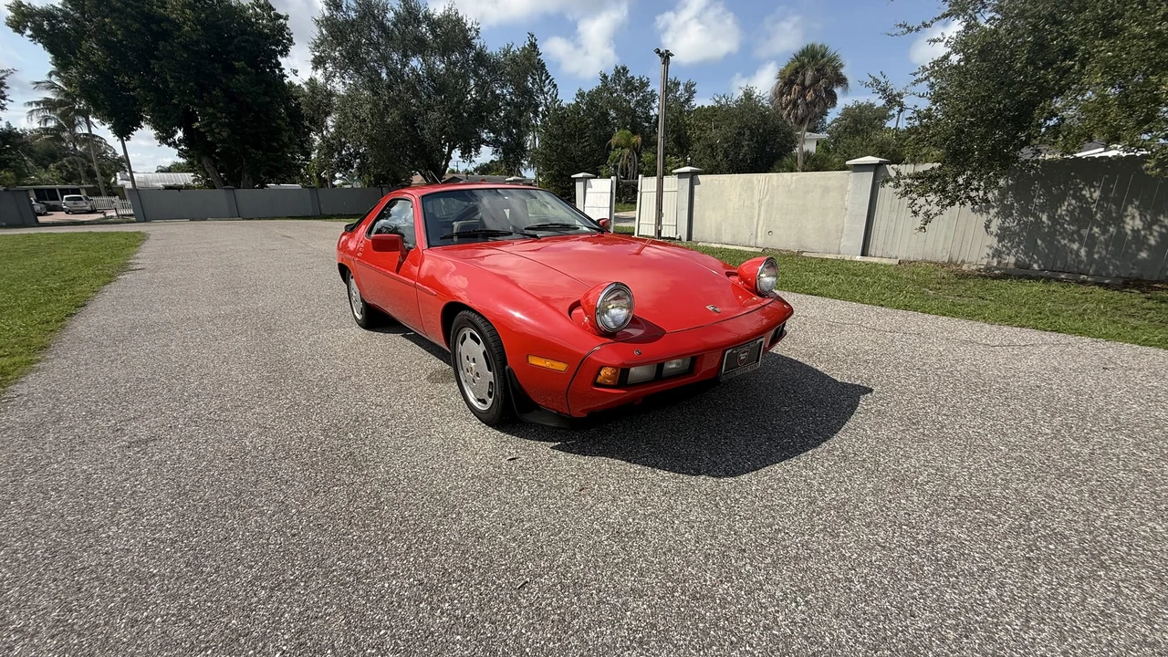 1983 Porsche 928 S - Image 11 of 31