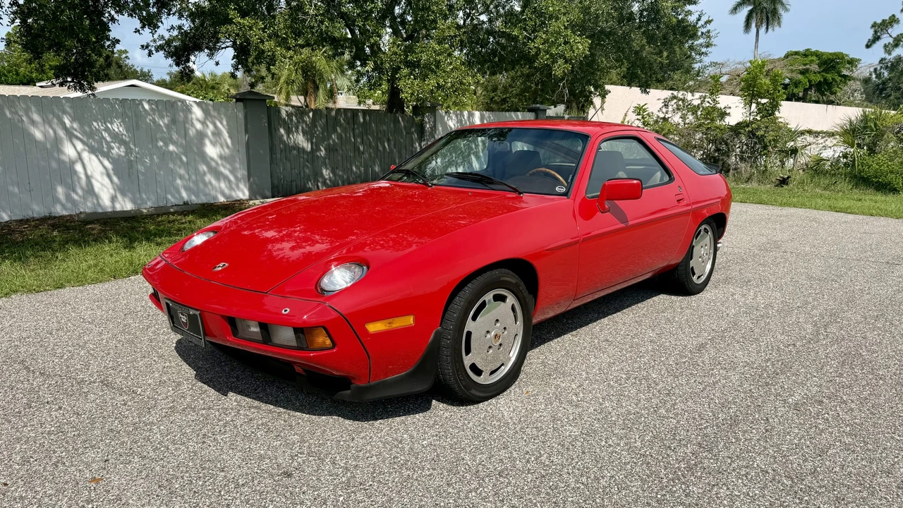 1983 Porsche 928 S - Image 5 of 31