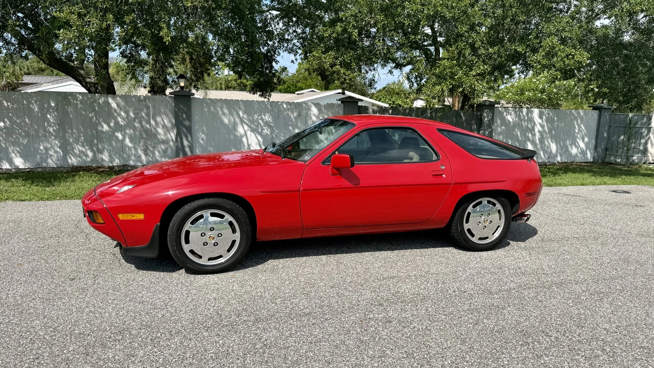 1983 Porsche 928 S - Image 25 of 31
