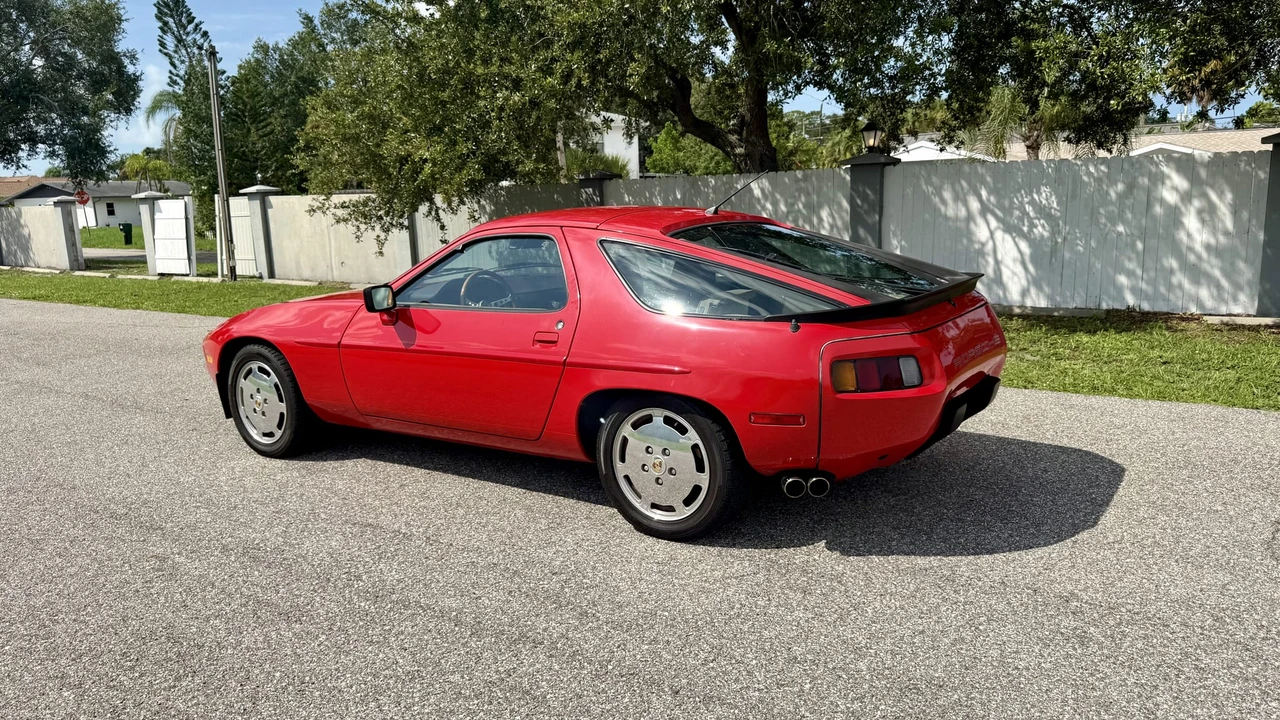 1983 Porsche 928 S - Image 23 of 31