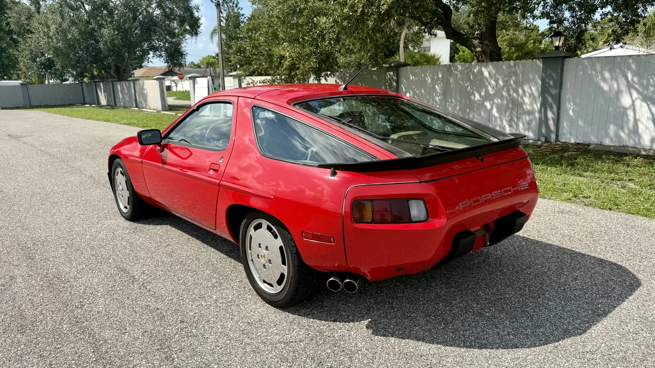 1983 Porsche 928 S - Image 22 of 31