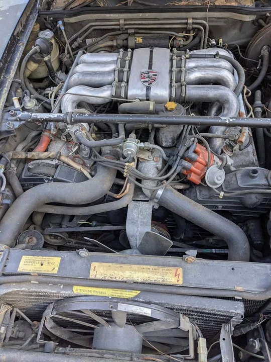 1983 Porsche 928 S - Image 8 of 15