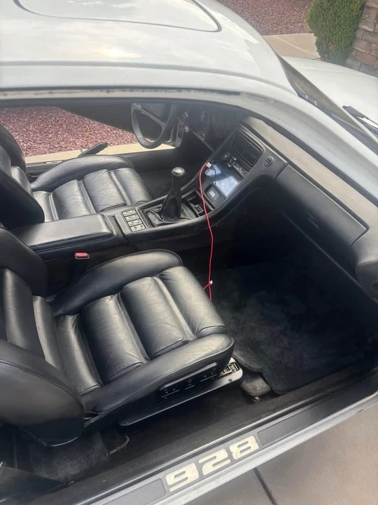 1983 Porsche 928 S - Image 3 of 10