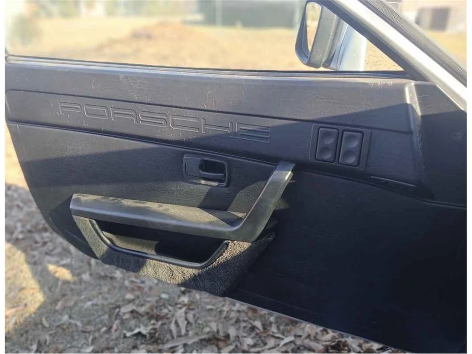 1983 Porsche 944 - Image 3 of 9