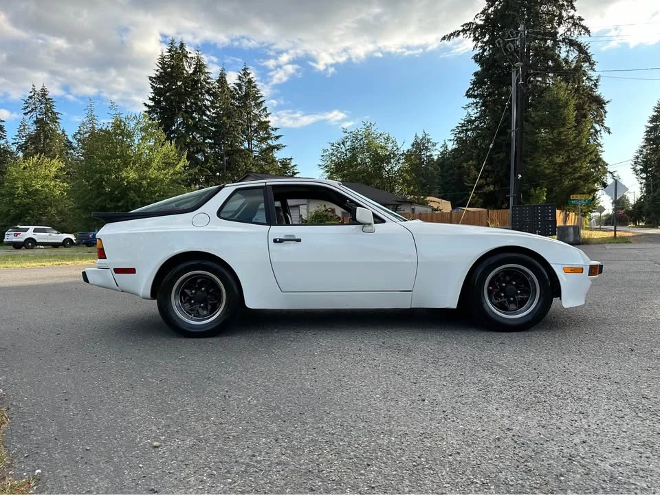 1983 Porsche 944 - Image 4 of 10