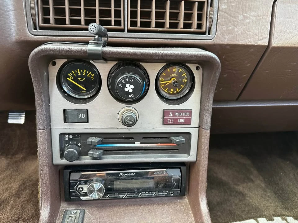 1983 Porsche 944 - Image 7 of 10