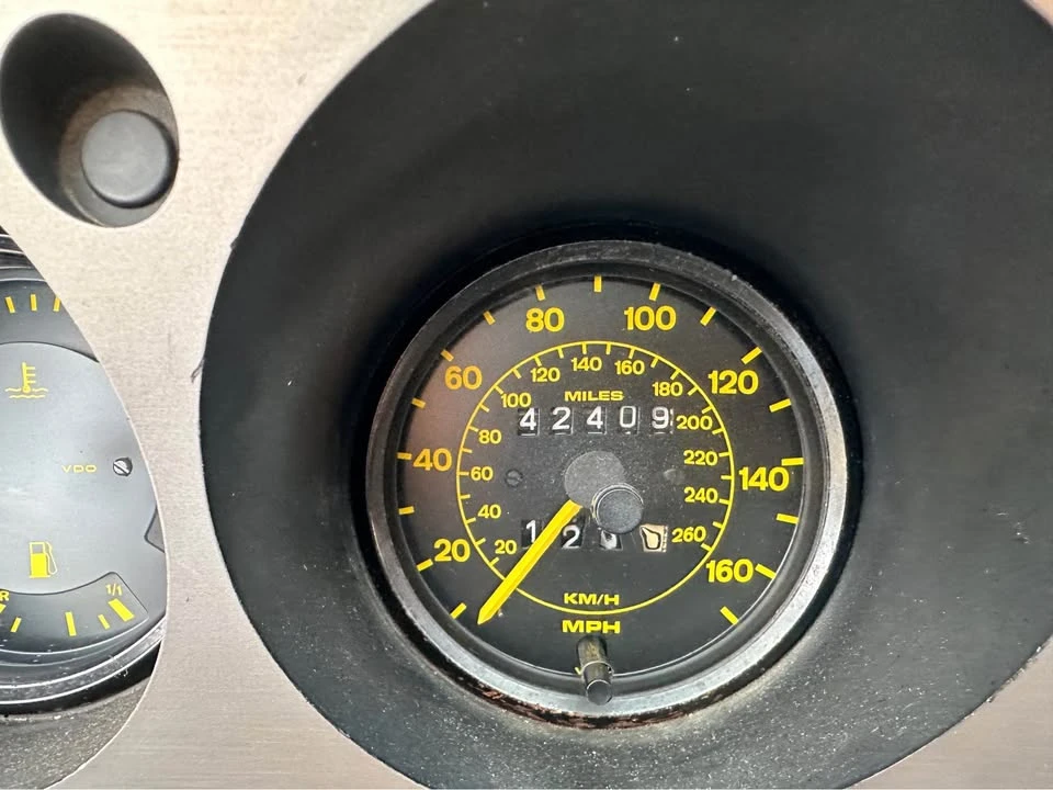 1983 Porsche 944 - Image 6 of 10