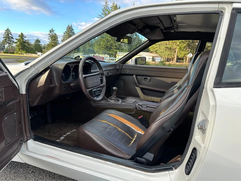 1983 Porsche 944 - Image 5 of 10