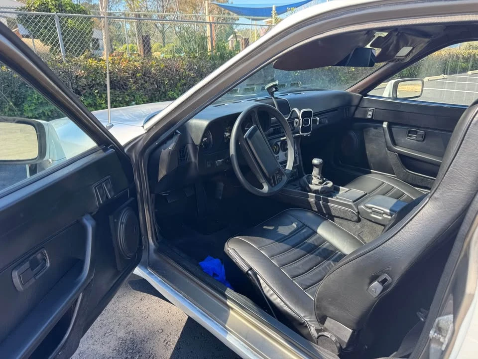 1983 Porsche 944 - Image 7 of 10