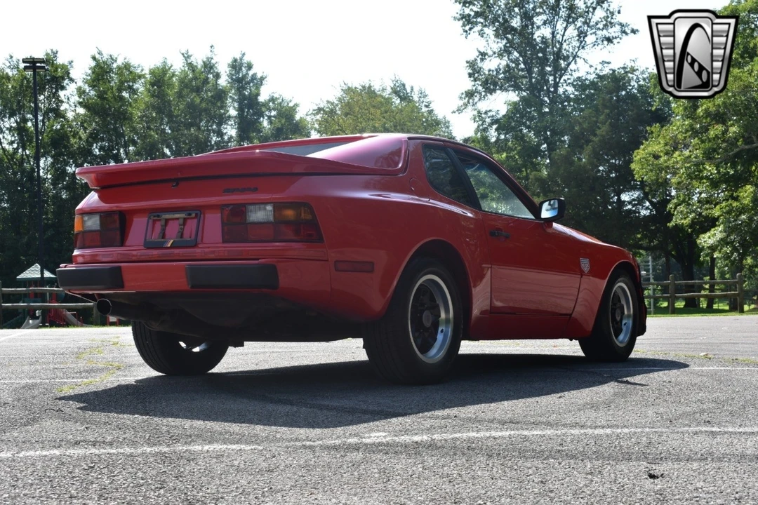 1983 Porsche 944 - Image 5 of 12