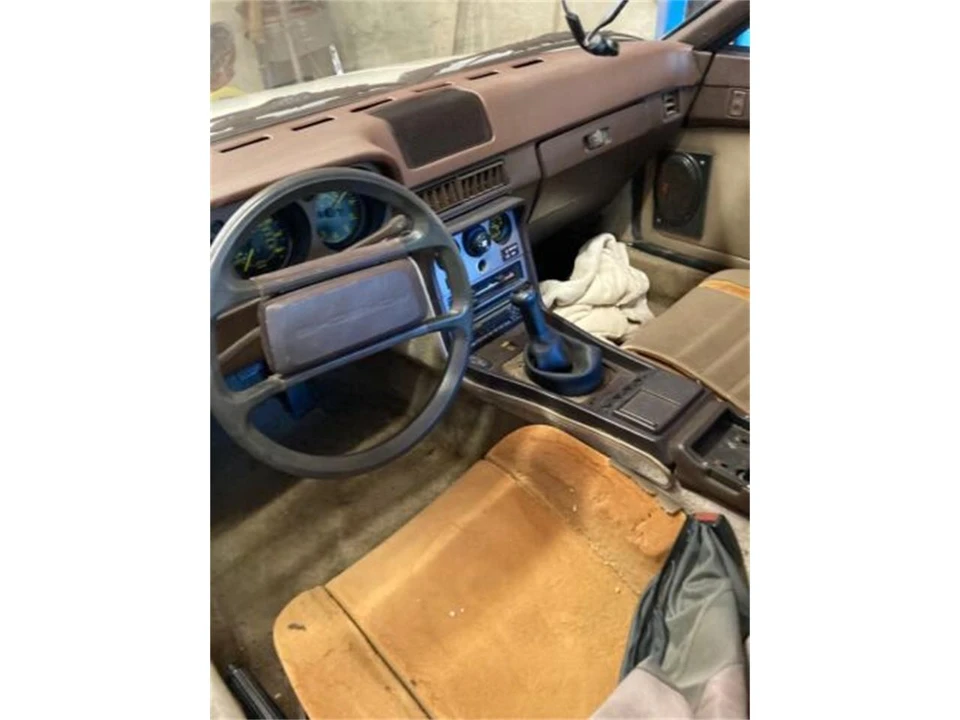 1983 Porsche 944 - Image 2 of 24