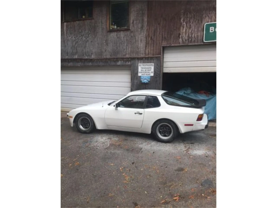 1983 Porsche 944 - Image 9 of 24
