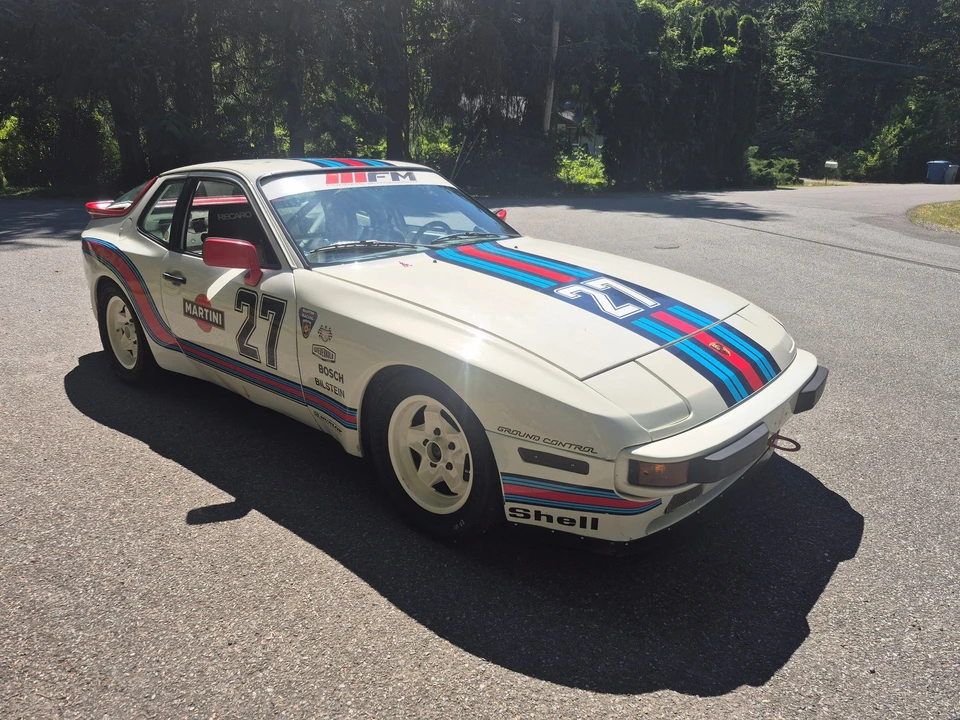 1983 Porsche 944 - Image 4 of 31