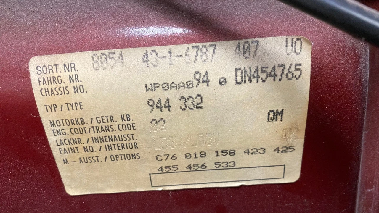 1983 Porsche 944 - Image 17 of 25