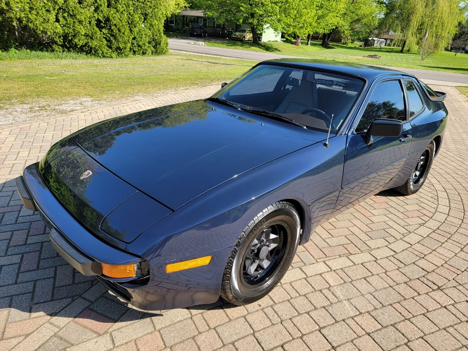 1983 Porsche 944 - Image 4 of 31