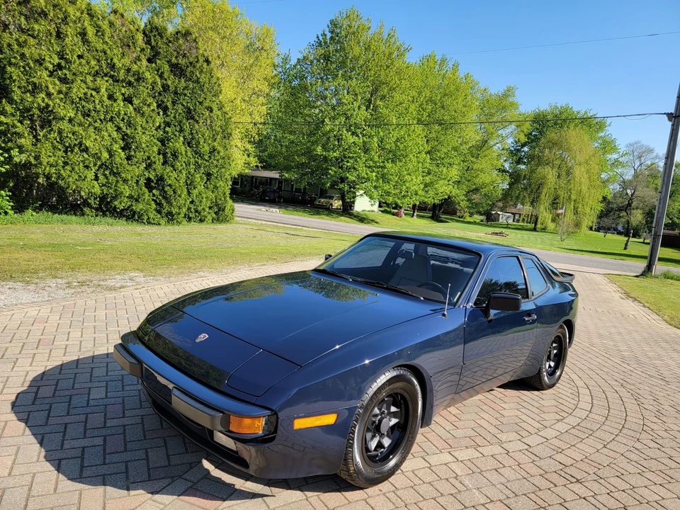 1983 Porsche 944 - Image 3 of 31