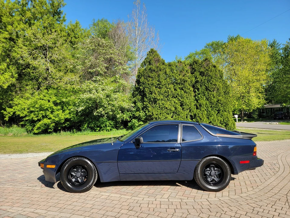 1983 Porsche 944 - Image 6 of 31