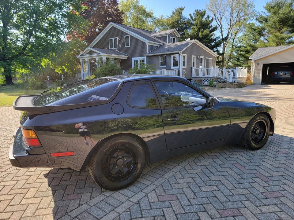1983 Porsche 944 - Image 10 of 31