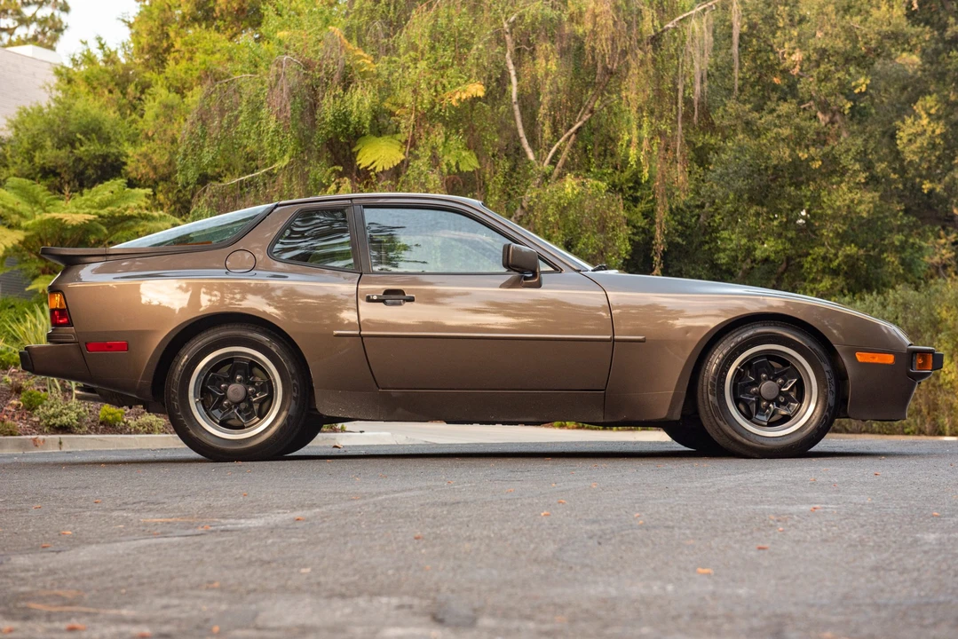 1983 Porsche 944 - Image 19 of 31