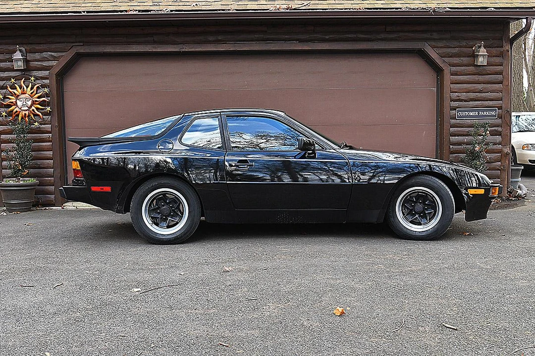1983 Porsche 944 - Image 11 of 31