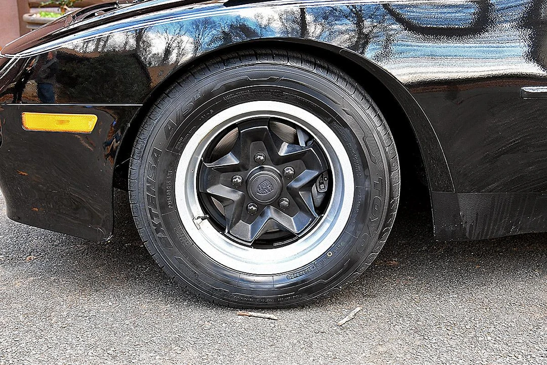 1983 Porsche 944 - Image 24 of 31