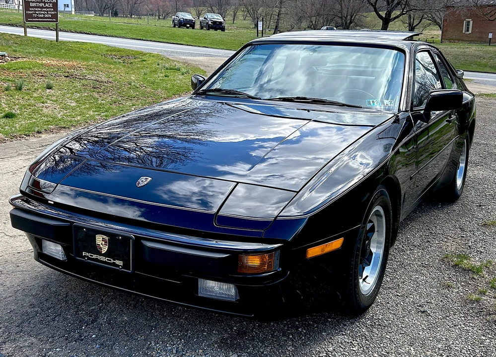 1983 Porsche 944 - Image 2 of 31