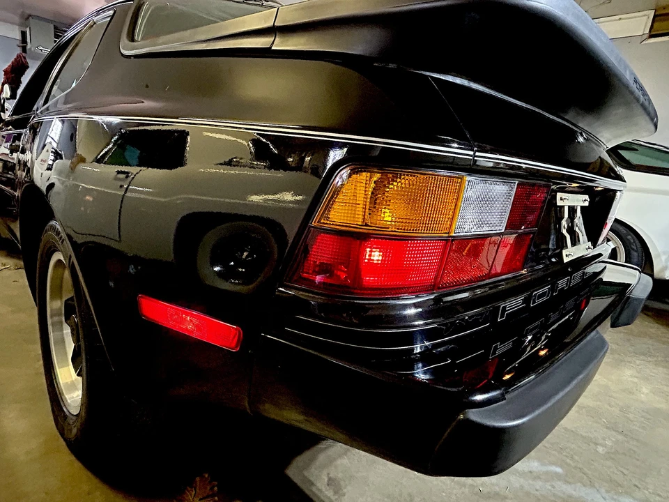 1983 Porsche 944 - Image 24 of 31