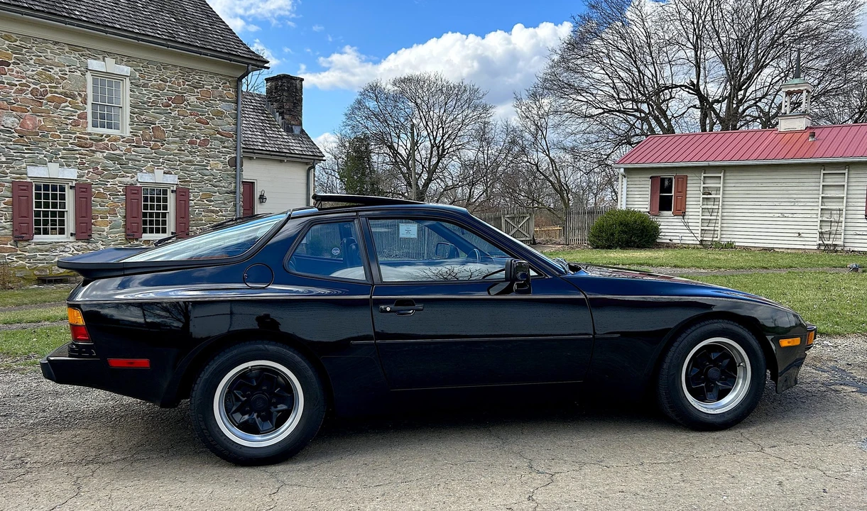 1983 Porsche 944 - Image 9 of 31