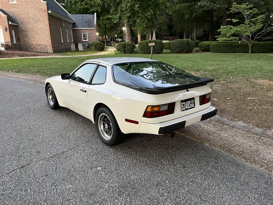 1983 Porsche 944 - Image 11 of 31