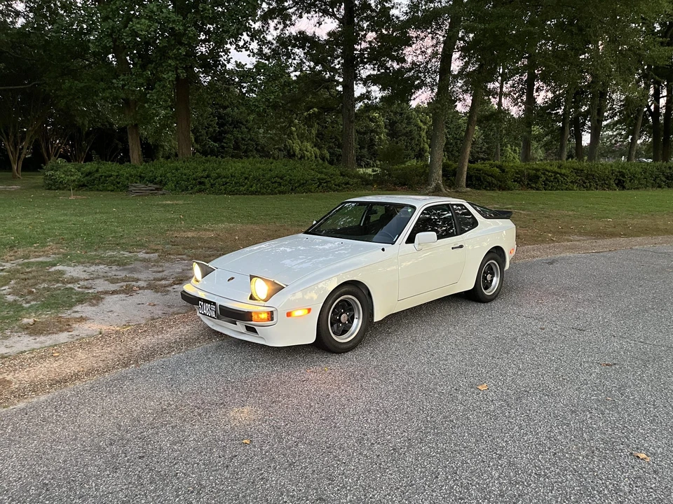 1983 Porsche 944 - Image 5 of 31