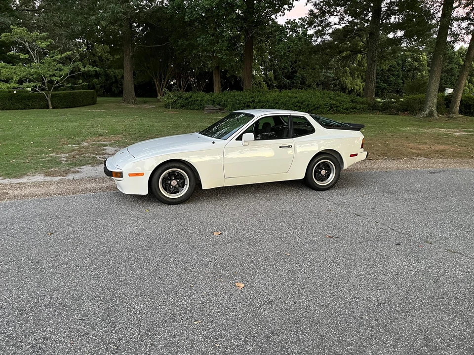1983 Porsche 944 - Image 8 of 31