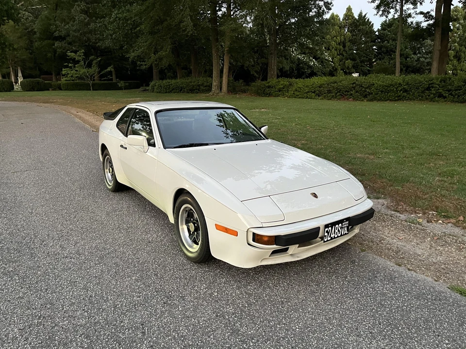 1983 Porsche 944 - Image 17 of 31
