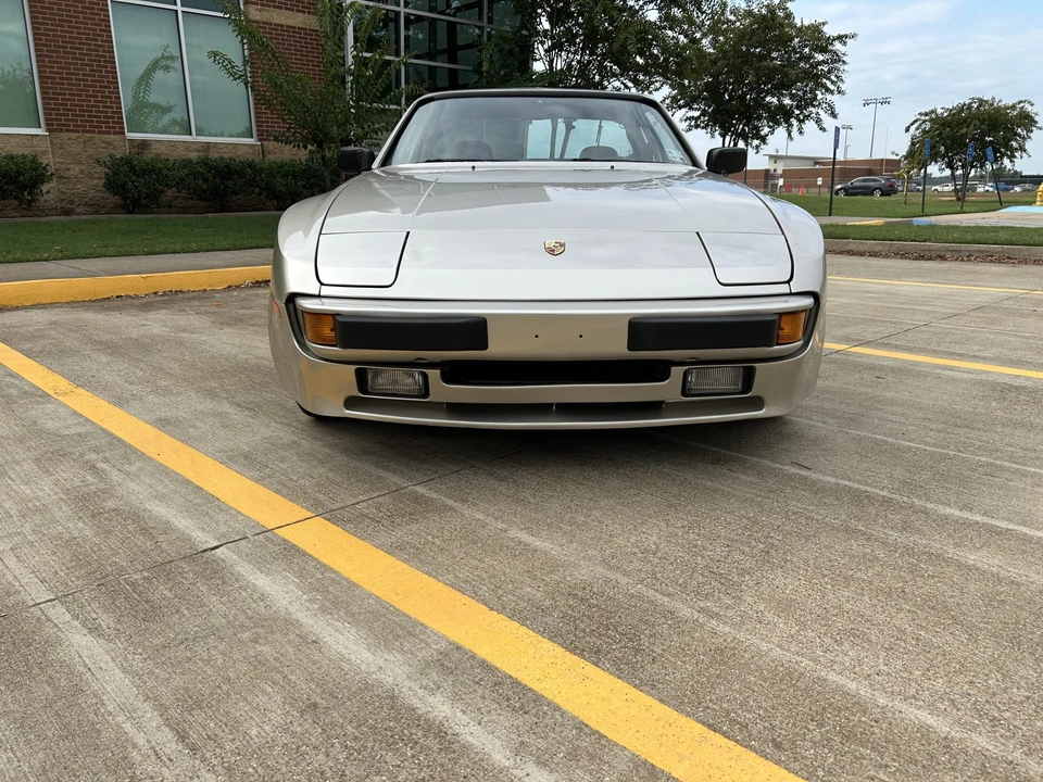 1983 Porsche 944 - Image 6 of 31